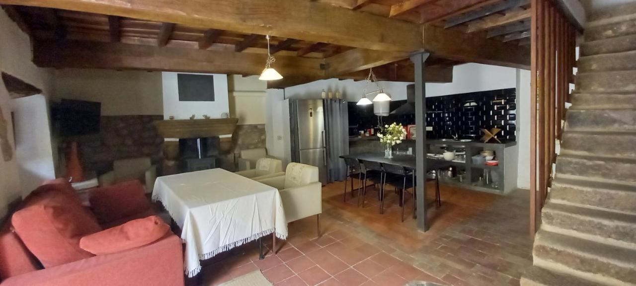 Albergue Turistico "San Blas" De Oliva De Plasencia Exterior foto