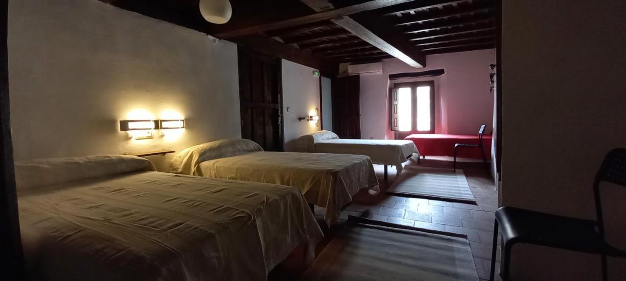 Albergue Turistico "San Blas" De Oliva De Plasencia Exterior foto